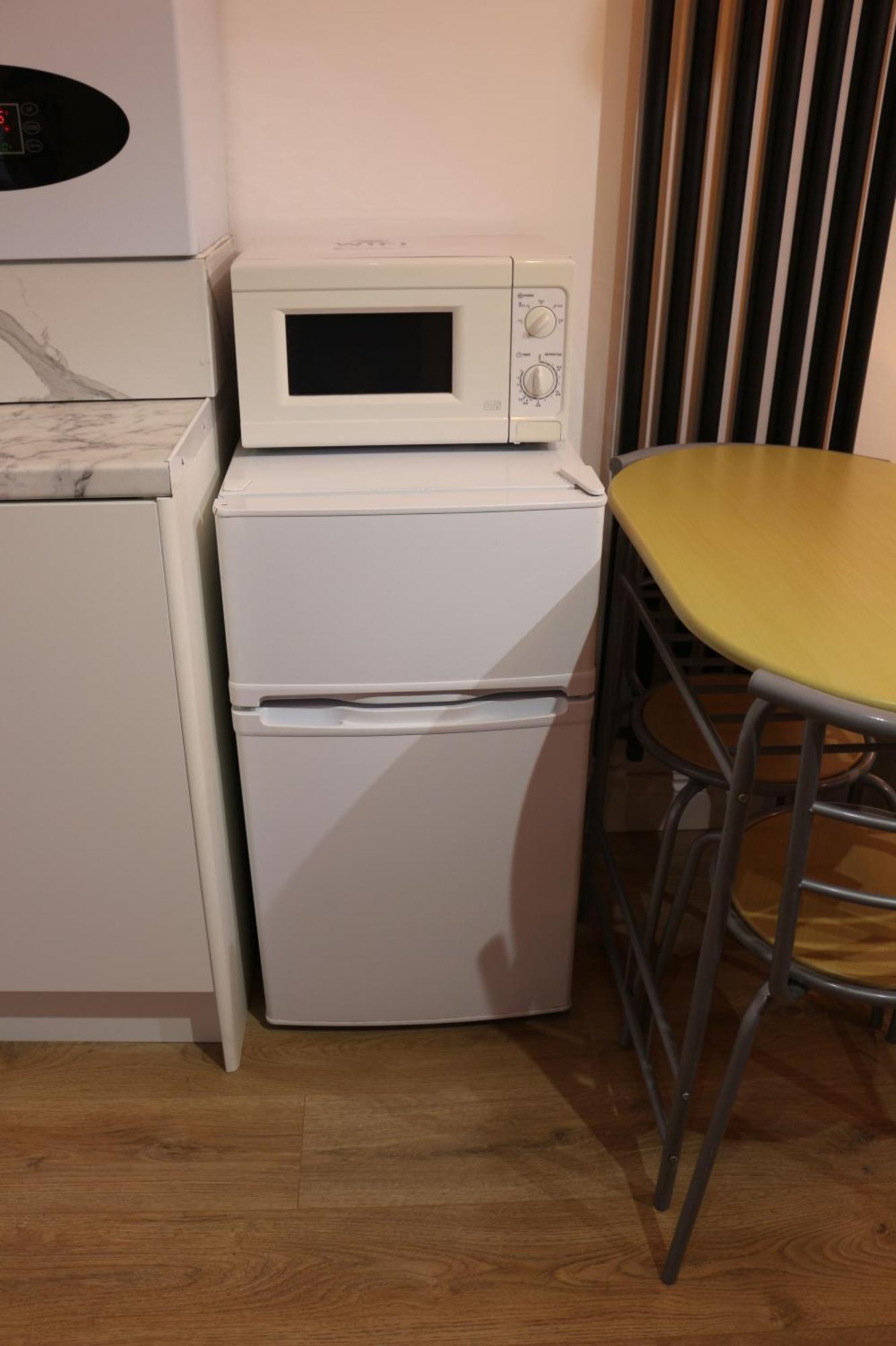Self Contained, Double Bed Studio, Private Kitchen, Private Bath, Walking Distance To Harry Potter Watford  Extérieur photo